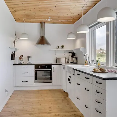Taio - 500m From The Sea In Western Jutland By Interhome *