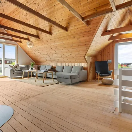 Taio - 500m From The Sea By Interhome *