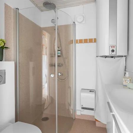 Taio - 500m From The Sea By Interhome * Lakolk