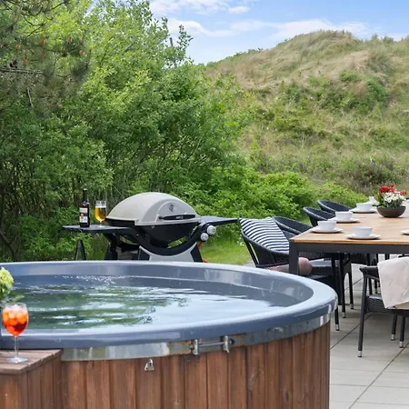 Taio - 500m From The Sea By Interhome *